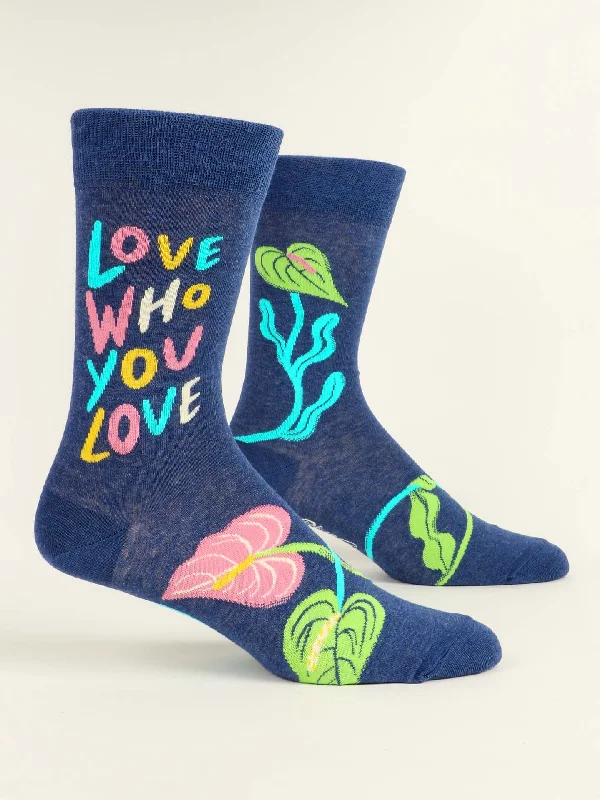 Organic cotton socks for eco-conscious-Love Who You Love M-Crew Socks