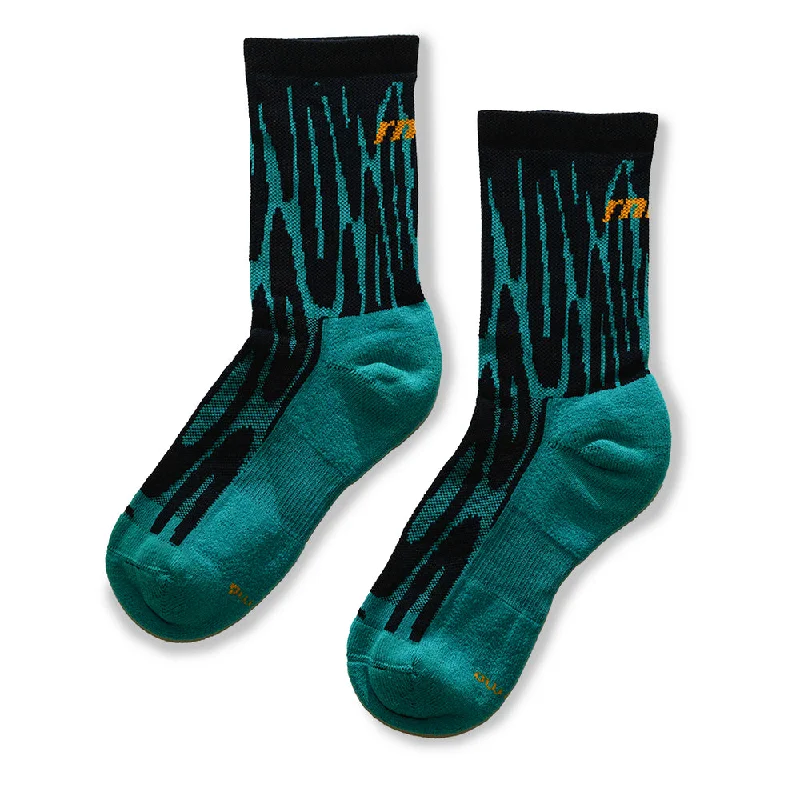 Large wool crew socks for cold weather-Rnnr  Marathon Sock - Drippy Cheetah Teal