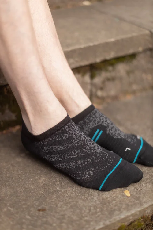 Bright crew socks for bold style-Run Ultralight Tab Footie