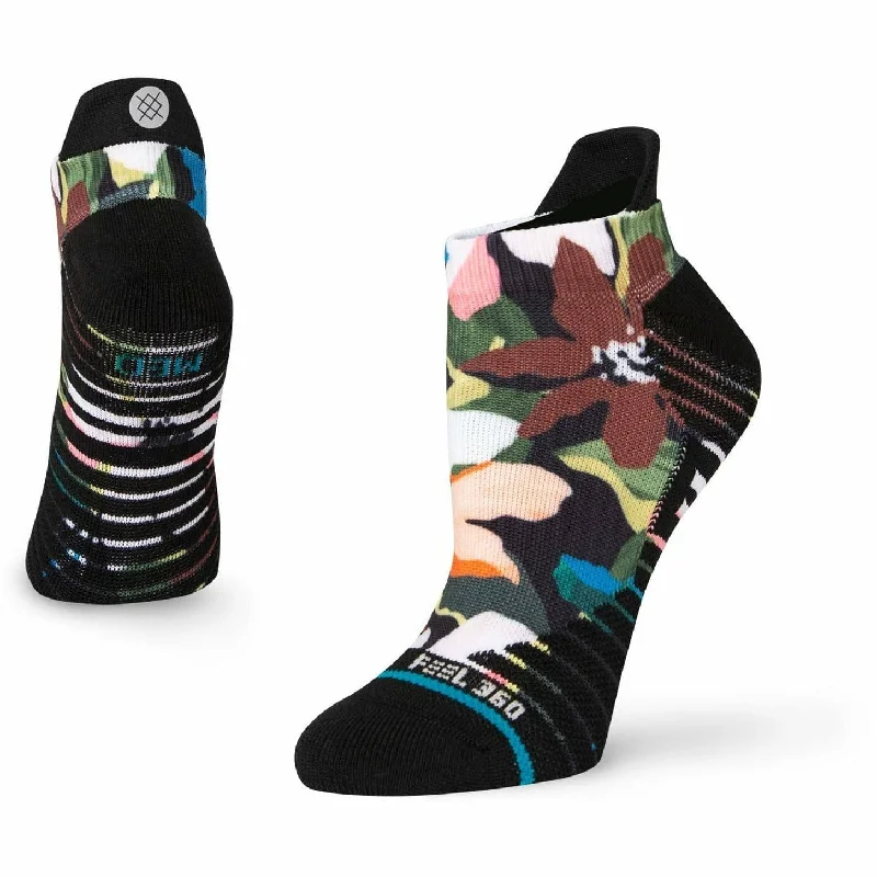 Large knee-high crew socks for style-Stance Womens Expanse Tab Socks