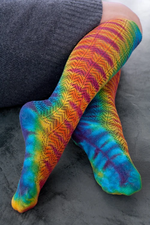 Thick winter socks for insulation-Tie Dye O Chevrons