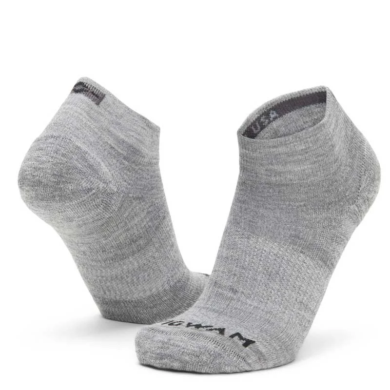 Minimalist white crew socks for clean-Wigwam Axiom 1/4 Merino Sock